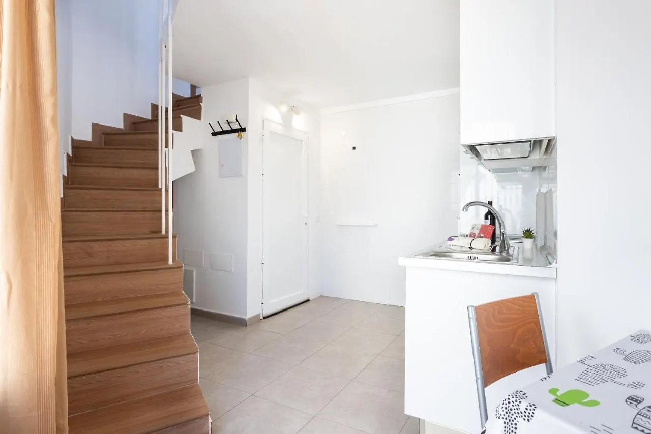Home2Book Triplex Disco Beach Las Américas, Terrace Arona  0*, Arona (Tenerife) Spagna