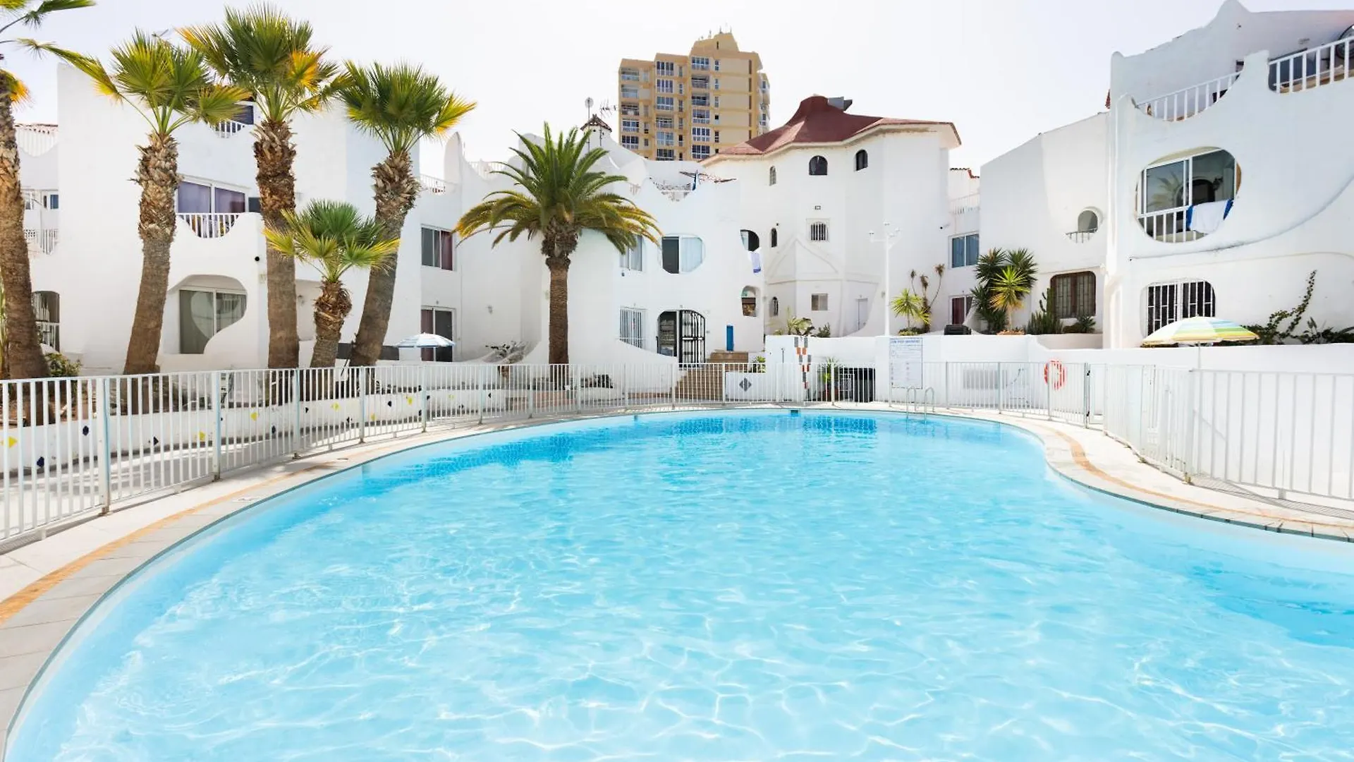 Home2Book Triplex Disco Beach Las Américas, Terrace Arona  0*, Arona (Tenerife) Spagna